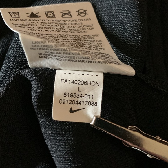 Nike lightweight full zip black and grey jacket with pockets - Picture 11 of 13